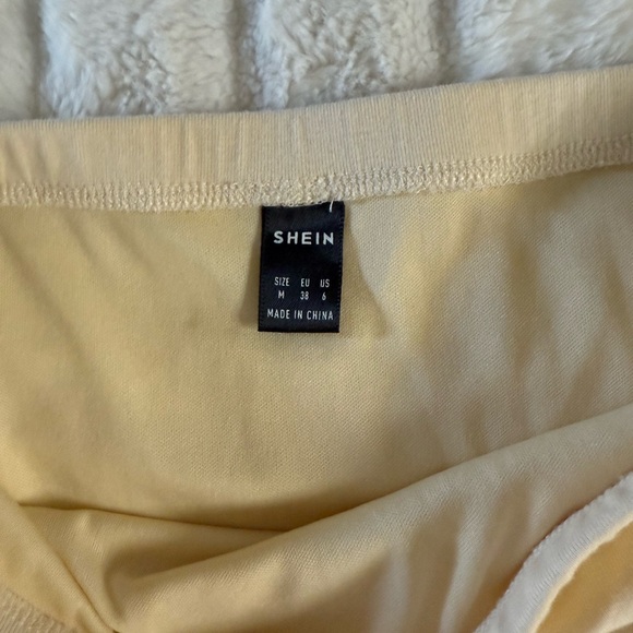 Cream Ruched Mini Skirt - Picture 3 of 3